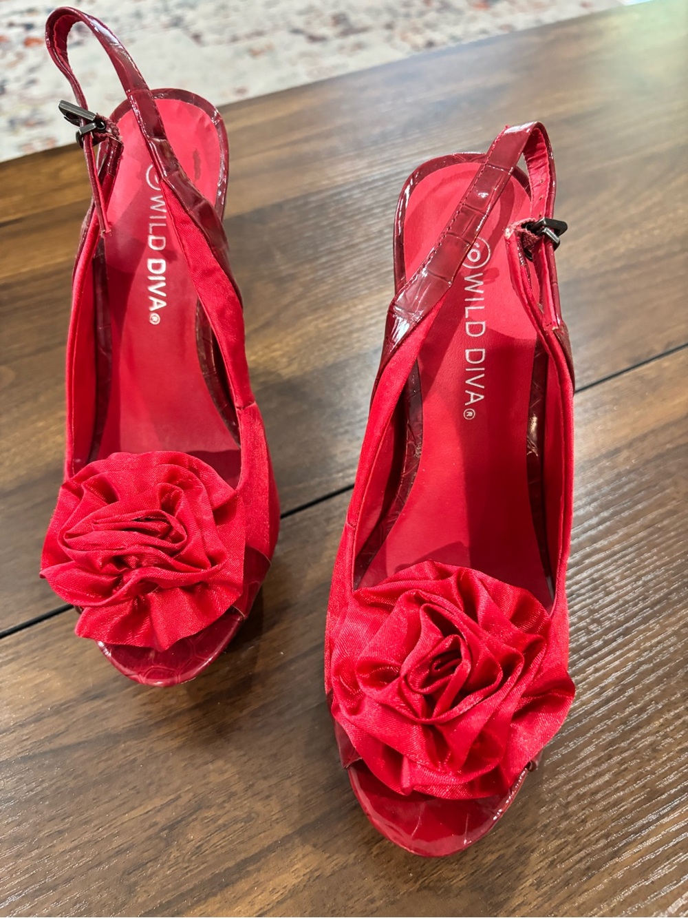 Wild Diva Red Floral Open-Toe Slingback Heels